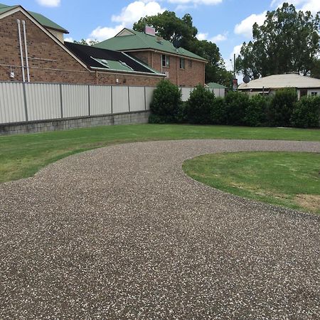 Country Gardens Motor Inn Toowoomba Exterior foto